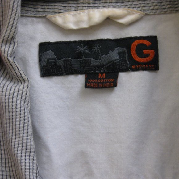 EUC gray and white striped Guess button-up shirt M - Picture 4 of 4
